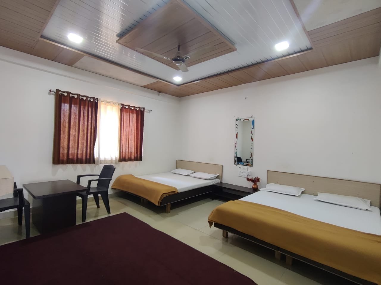 Non-A/C Family Four-Sharing Room